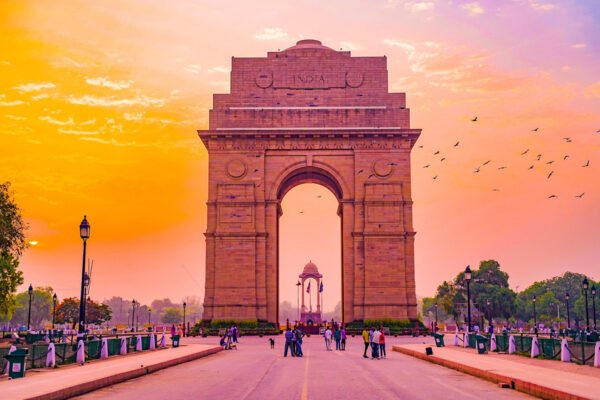 6 Nights / 7 Days – Delhi • Manali • Kullu • Agra